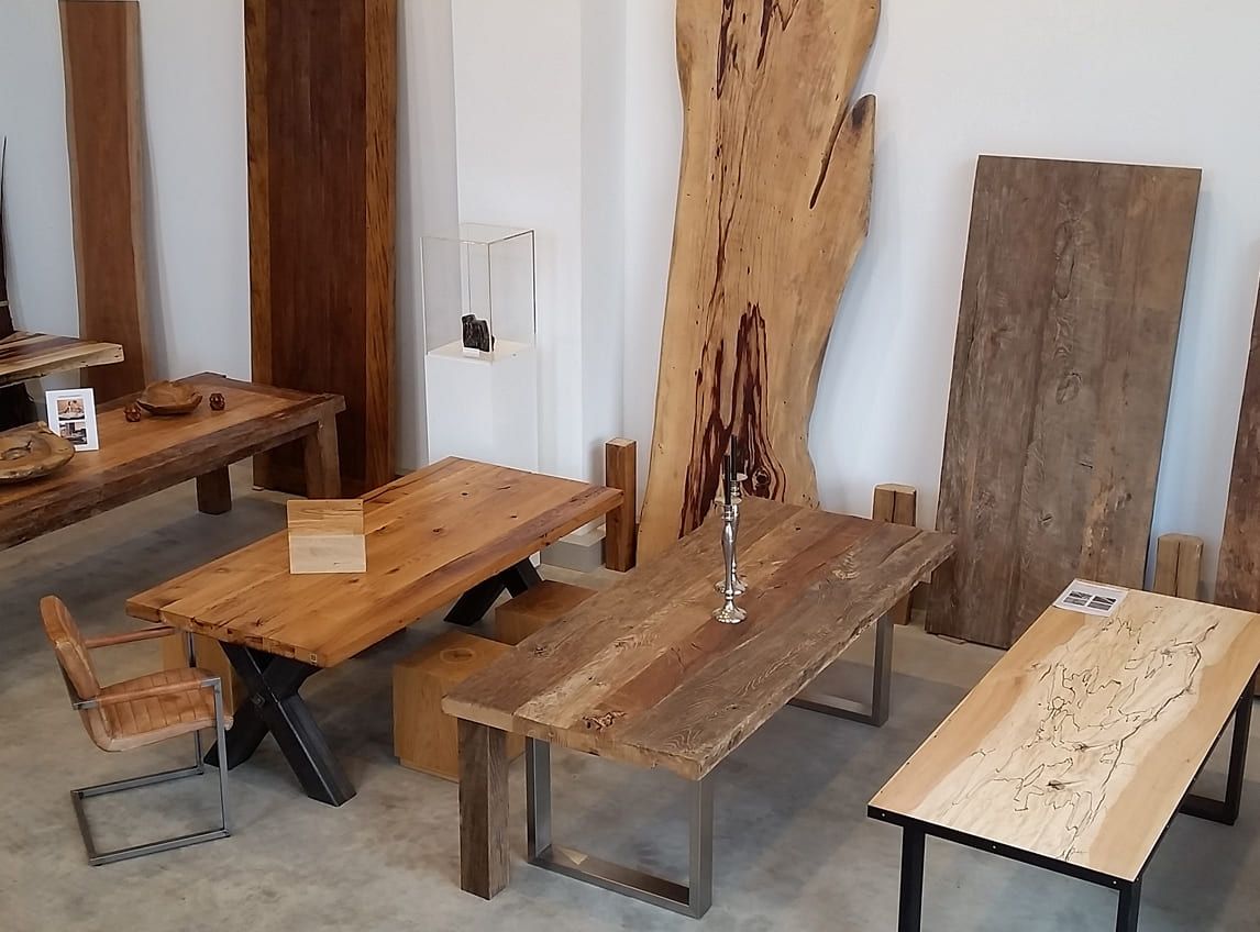 Showroom - Verschiedene Tische - Böhmer Manufaktur
